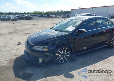 2013 Volkswagen Jetta Gli Autobahn z USA, uszkodzony, nr VIN 3VW5T7AJ3DM285046